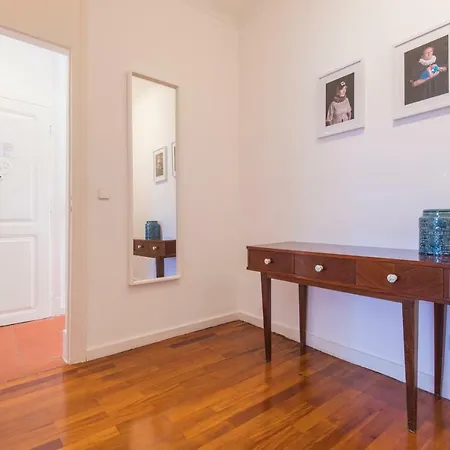 דירה Lovelystay - The Grace House *