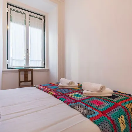 Lovelystay - The Grace House